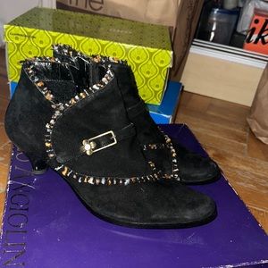 WOMEN BOOT SMALL HEEL